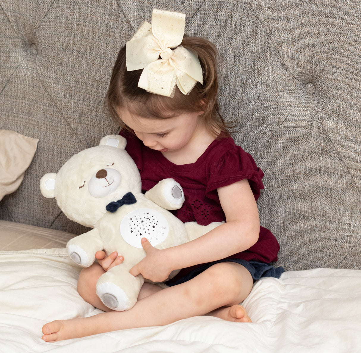 Lumipets Bear with Sound  Nursery Night Light & Sound Soother for Babies