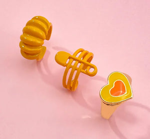 Vintage Embrace Hands Rings Set