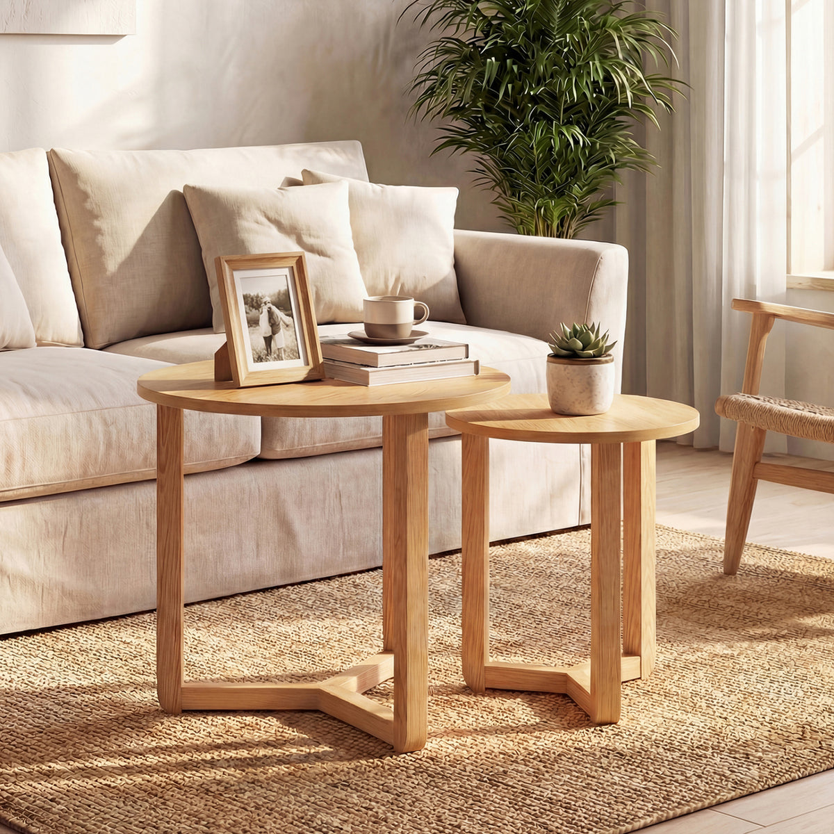 Round Nesting Coffee Table Set of 2 Wood Nesting End Tables with Thickened Top-Natural