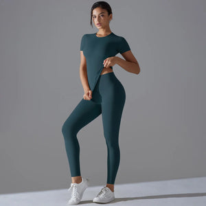 Elevate Your Workout Quick Dry Yoga Set
