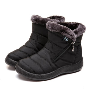 Cozy Winter Comfort: Fur-Lined Snow Boots