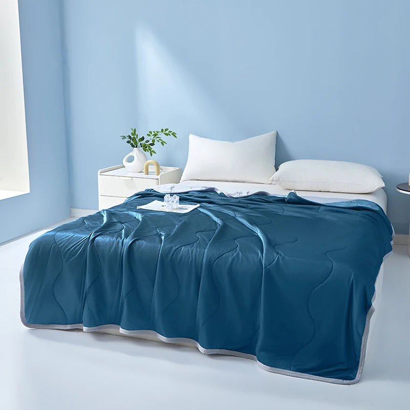 King Size Cooling Comforter - Breathable & Lightweight Ice Silk Cooling Blanket, Thin Quilt for Hot Summer