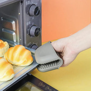 Thick Insulated Anti-Slip High-Temp Silicone Oven Gloves