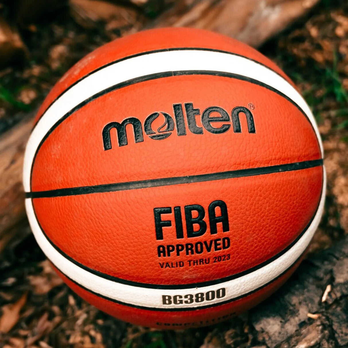 Play Anywhere with the Molten XJ1000 Basketball