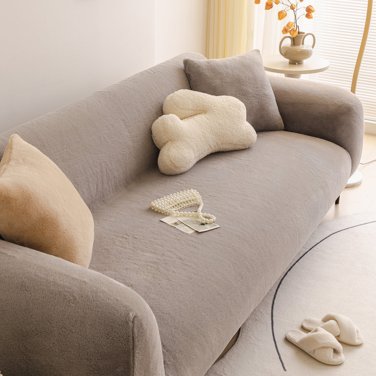 Soft Plush Warm Sofa Cover Stretchable Cozy Velvet Couch Protector for Fall & Winter