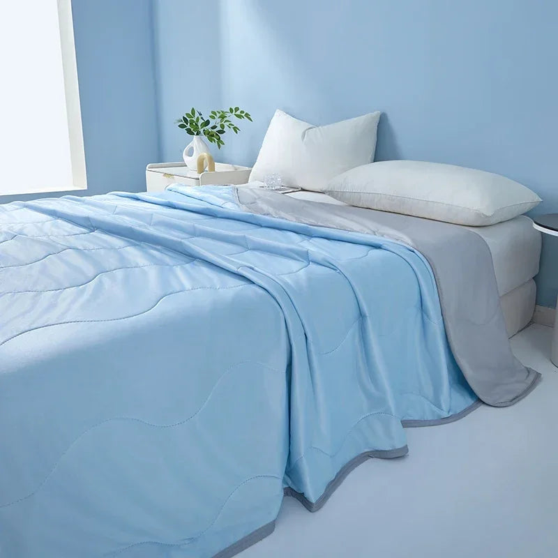 King Size Cooling Comforter - Breathable & Lightweight Ice Silk Cooling Blanket, Thin Quilt for Hot Summer