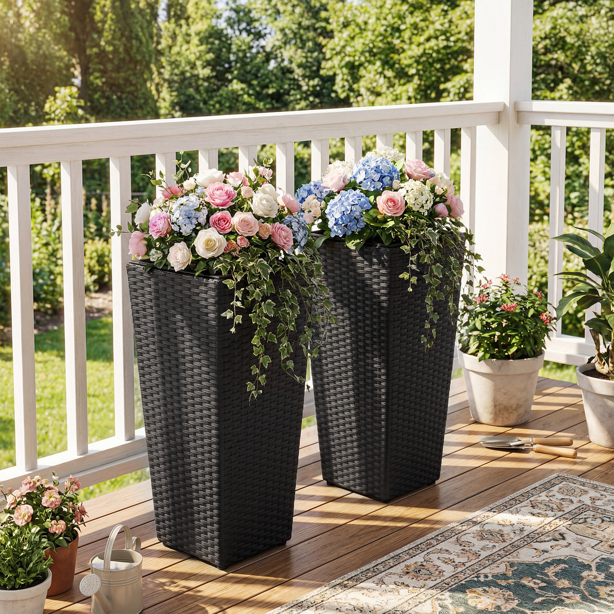 Set of 2 Rattan Tall Plant Pots with Detachable Plastic Liners-Black