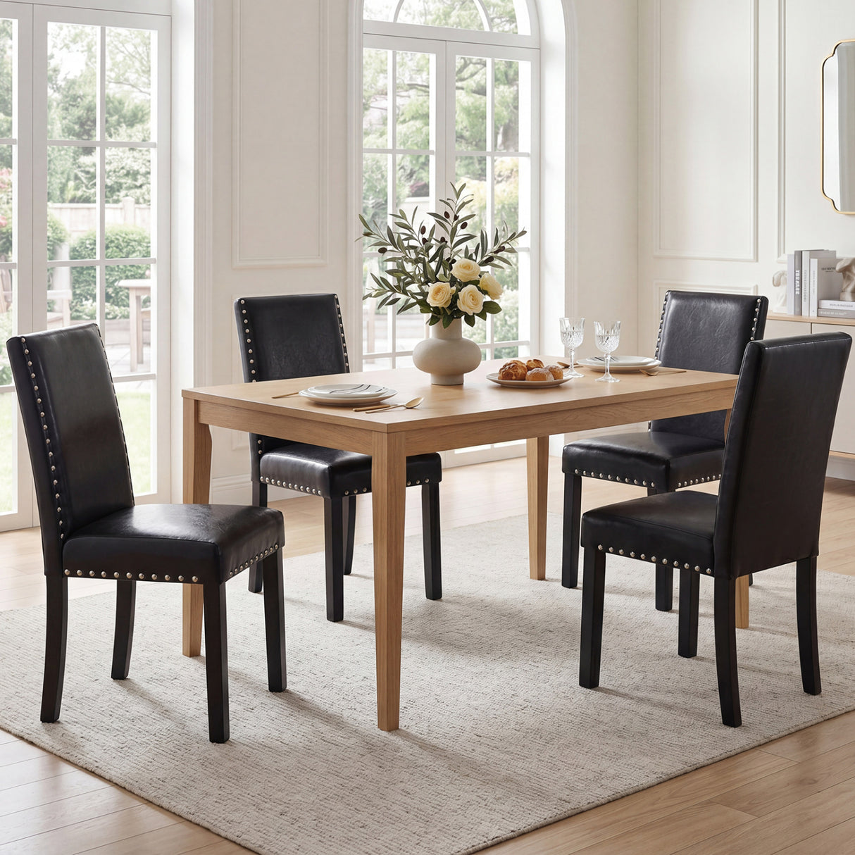 Set of 4 Dining Chairs with Solid Rubber and Wood Legs