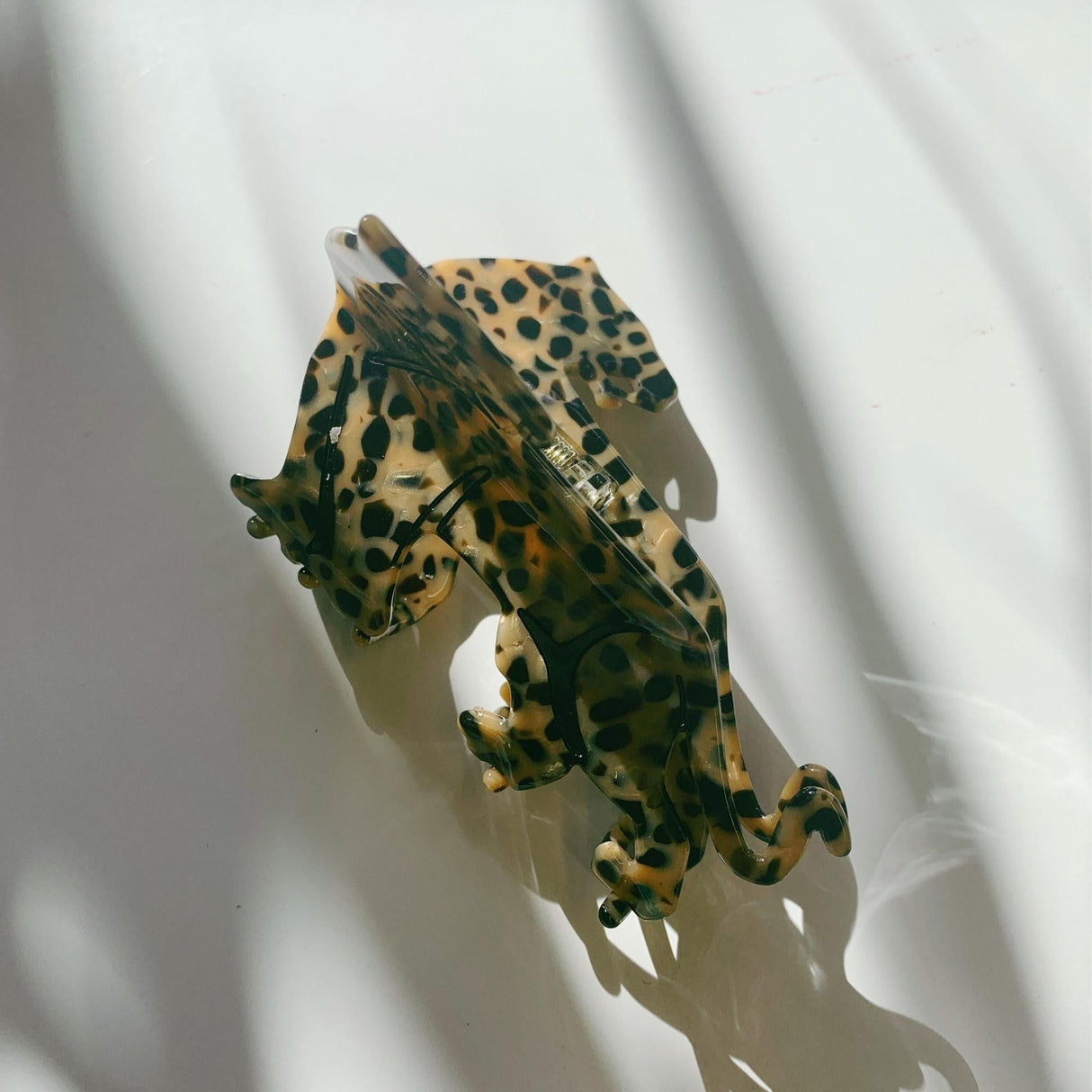 Velvet Claws Shaped Cheetah Hair Claw