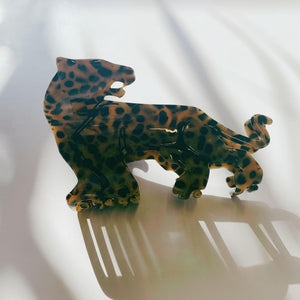 Velvet Claws Shaped Cheetah Hair Claw