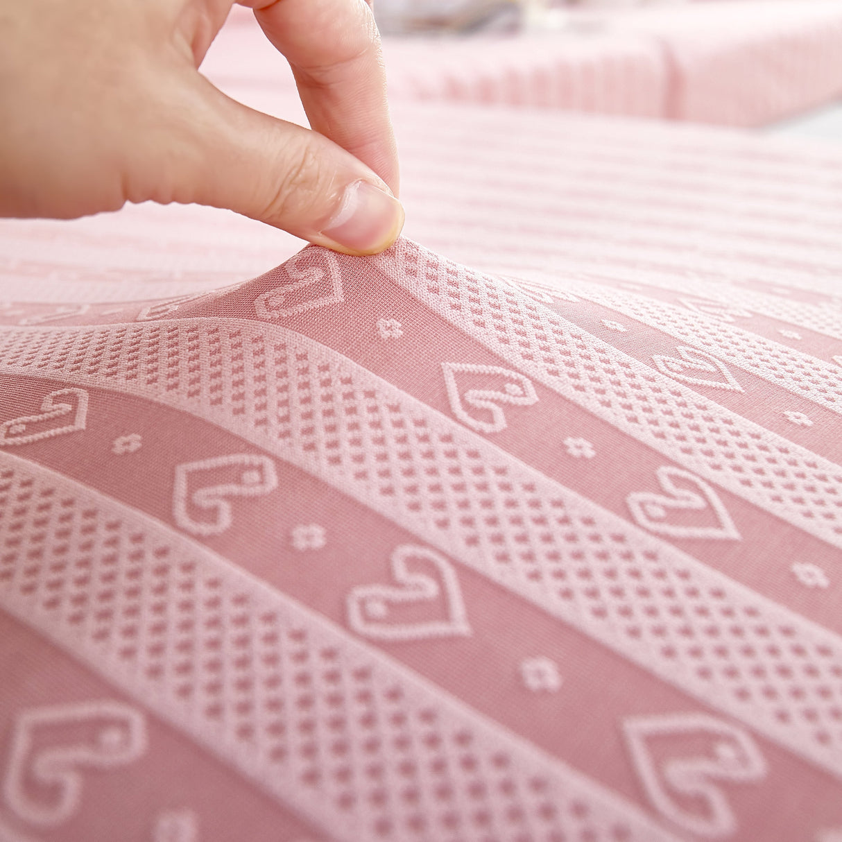 Love Stripe Jacquard Fleece Fabric Stretch Cushion Cover, Non-Slip Furniture Protector for Kids, Couch Cushion Covers