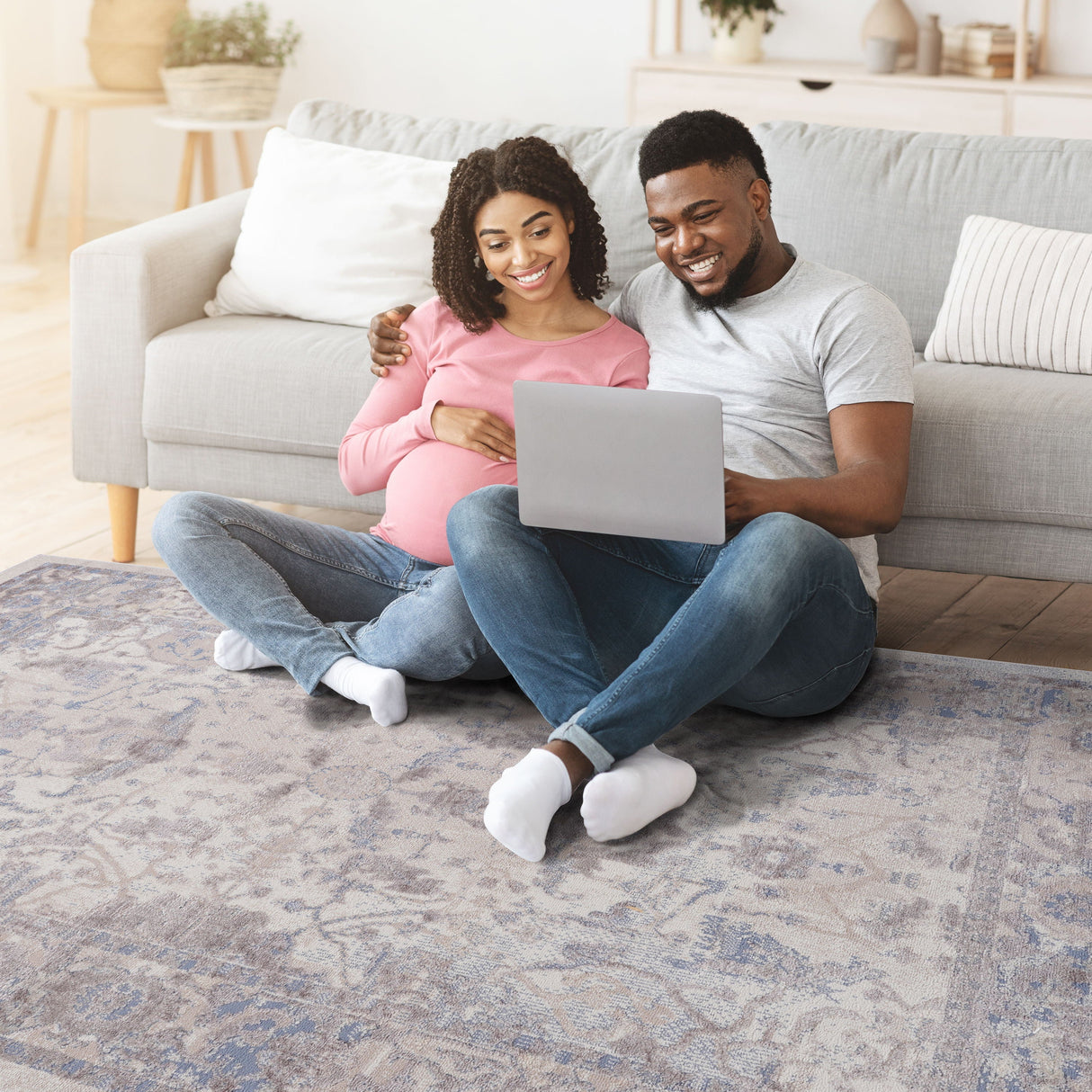 Payas - Trendy Traditional Area Rug by Couch.com