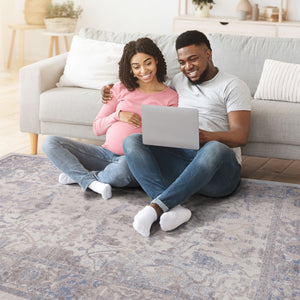 Payas - Trendy Traditional Area Rug by Couch.com