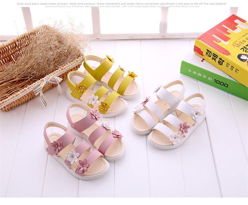 Children's Shoes Summer Style Sandals Girls Princess Beautiful Flower Shoes Kids Flat Sandals Baby Girl Girls Strappy Sandals With Flowers Open-Toe Dress Sandals Beautiful Outdoor Party Sandals