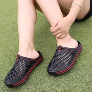 Classic Women Shoes Beach Closed Toe Slippers Unisex Hollow Out Casual Couple Flip Flops Garden Clogs  Non-slide Men And Women Slippers