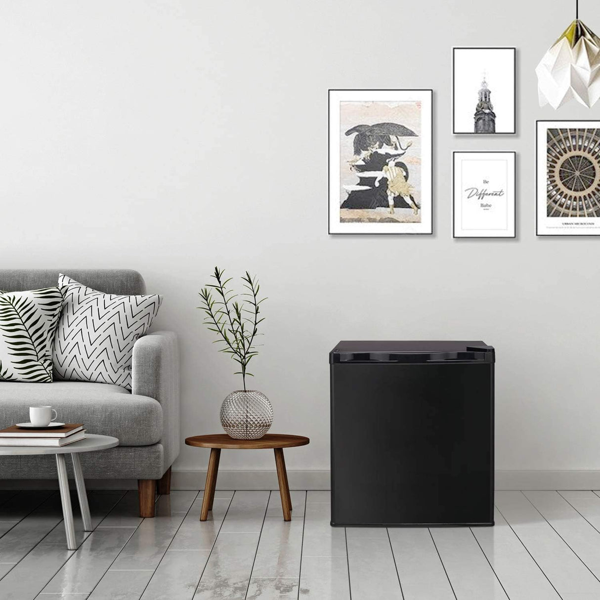 Compact Chest Upright Freezer 1.1 cu.D5840C