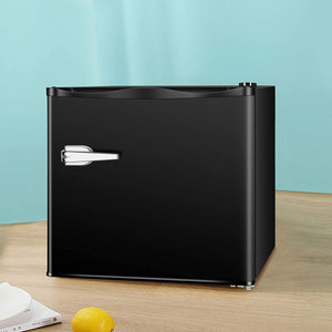 Compact Upright Freezer D6835
