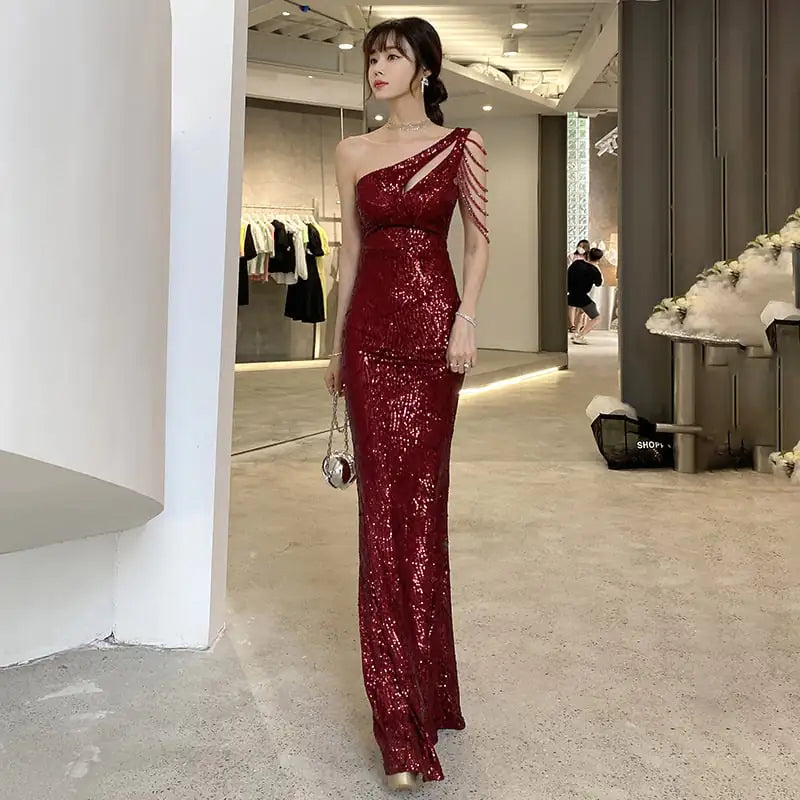 One-Shoulder High-End Affordable Luxury White Dress