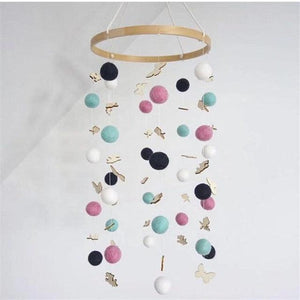 Cute Wool Ball Wind Chimes Newborn Baby Bed Bell Dream Catcher String Pendant Kids Room Decoration Wooden Wind Chime Bed Bell Nursery Crib Bed Bell Baby Bedroom Ceiling Wooden Beads Wind Chime Wall Hanging Ornament