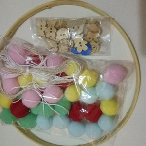 Cute Wool Ball Wind Chimes Newborn Baby Bed Bell Dream Catcher String Pendant Kids Room Decoration Wooden Wind Chime Bed Bell Nursery Crib Bed Bell Baby Bedroom Ceiling Wooden Beads Wind Chime Wall Hanging Ornament
