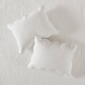 3 Piece Reversible Scalloped Edge Quilt Set White King/Cal King
