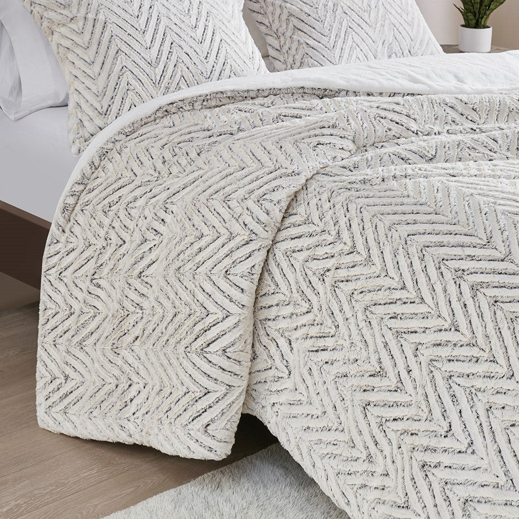 Full/Queen Ultra Plush Down Alternative Comforter Set