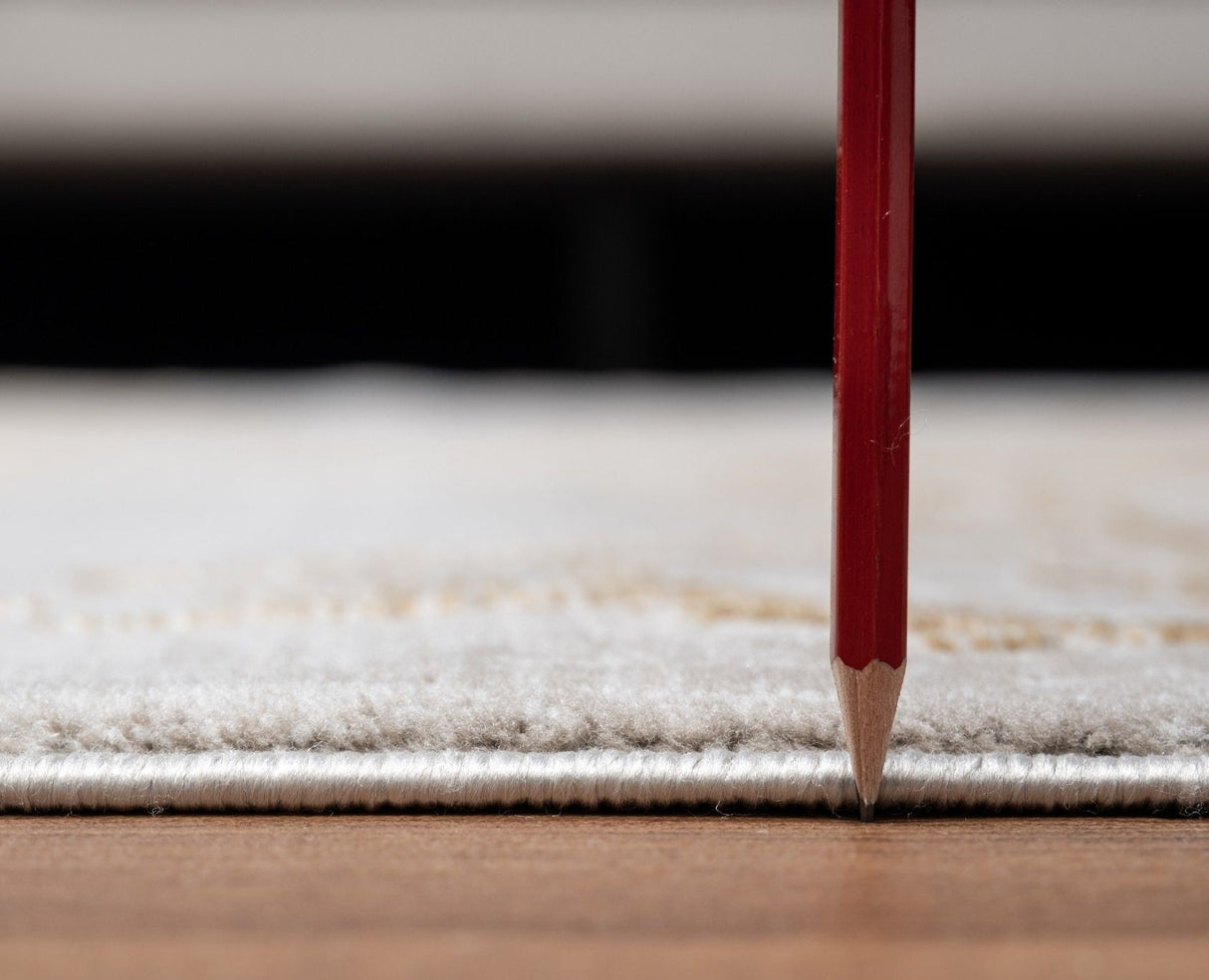 Elegance - 5'3" X 7'3" Area Rug - Gold, Polyester by Couch.com