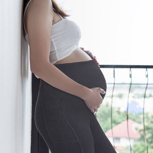 Women Maternity bike Shorts Seamless Pregnancy Short Underwear Shapewear Fitness Yoga maternity alethic Shorts High Waist Over the Belly Pants with Two Side Pockets