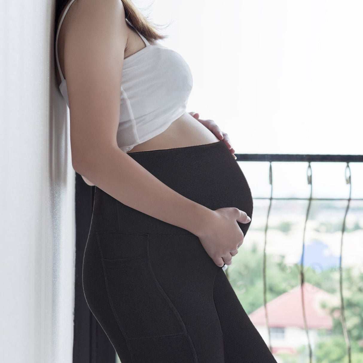 Women Maternity bike Shorts Seamless Pregnancy Short Underwear Shapewear Fitness Yoga maternity alethic Shorts High Waist Over the Belly Pants with Two Side Pockets