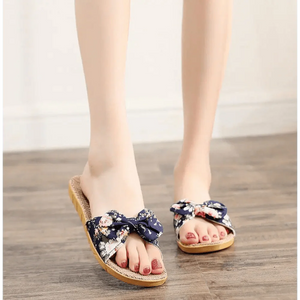 Fashion Woman Beach Floral Pattern Butterfly Knot Slippers Unique Flat Flip Flops Design For Women Outdoor Home Slippers