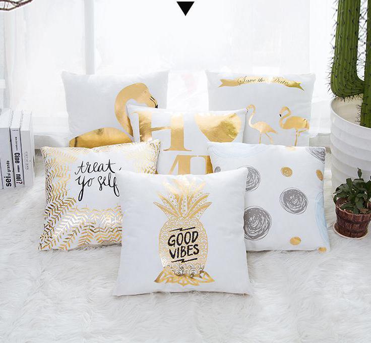 Golden Love Leaves Bronzing Cushion Decorative Pillow Black And Gold Pillow Cover Home Pillowcases Velvet Home Decor Sofa Pillows Cover 45x45CM