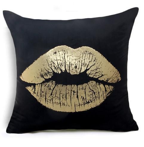 Golden Love Leaves Bronzing Cushion Decorative Pillow Black And Gold Pillow Cover Home Pillowcases Velvet Home Decor Sofa Pillows Cover 45x45CM