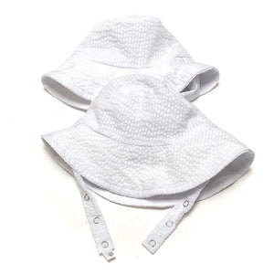 bucket hat in Cape Cod Seersucker white