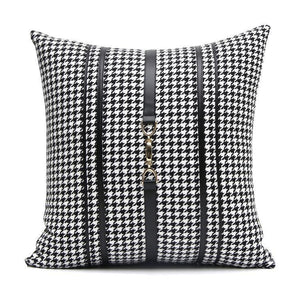 Luxury Black White Houndstooth Gold Leather Stitching Pillow Covers Sofa Decorative Horse Pillow Case Swallow Gird Throw Pillowcases Black Gold PU Leather Polyester Splicing Cushion Covers Well Made Classic Pattern