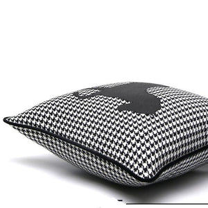 Luxury Black White Houndstooth Gold Leather Stitching Pillow Covers Sofa Decorative Horse Pillow Case Swallow Gird Throw Pillowcases Black Gold PU Leather Polyester Splicing Cushion Covers Well Made Classic Pattern