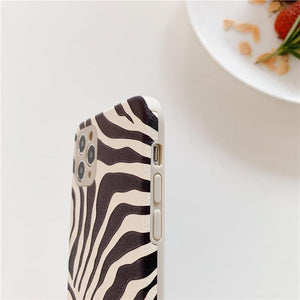 Luxury Leather Black White Zebra Pattern Phone Case for iPhone 13 12 11 14 Pro Max Xs Xr 7 14 plus Anti-fall Soft Silicone Back Cover Soft Slim Thin Luxury Shockproof Shiny Case for Girls and Women Zebra Print iPhone Case