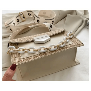 Luxury Wide Strap Shoulder Bags for Women And Girls Designer Lady Handbags and Purses Fashionable Chain Messenger Crossbody Bags