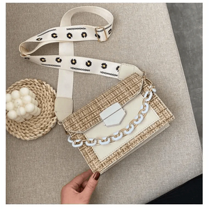 Luxury Wide Strap Shoulder Bags for Women And Girls Designer Lady Handbags and Purses Fashionable Chain Messenger Crossbody Bags