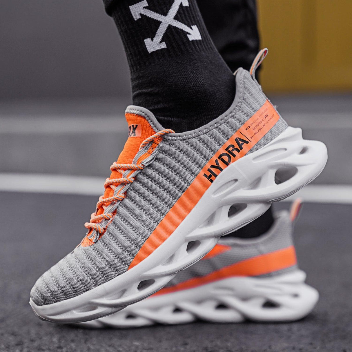 Mens Modern Sneakers Autumn Breathable Black Trendy Sneakers Men Walking Casual Light Sports Men's Running Sneakers Non Slip Athletic Tennis Sneakers