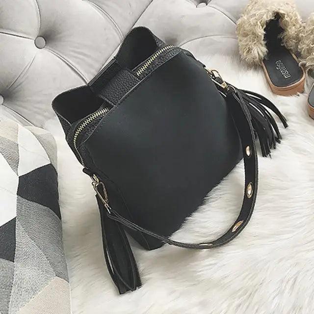 New Fashionable Scrub Women Bucket Bag Vintage Tassel Messenger Bag High Quality Shoulder Bag Simple Crossbody Bag For Females