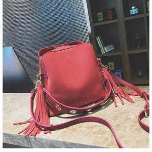 New Fashionable Scrub Women Bucket Bag Vintage Tassel Messenger Bag High Quality Shoulder Bag Simple Crossbody Bag For Females