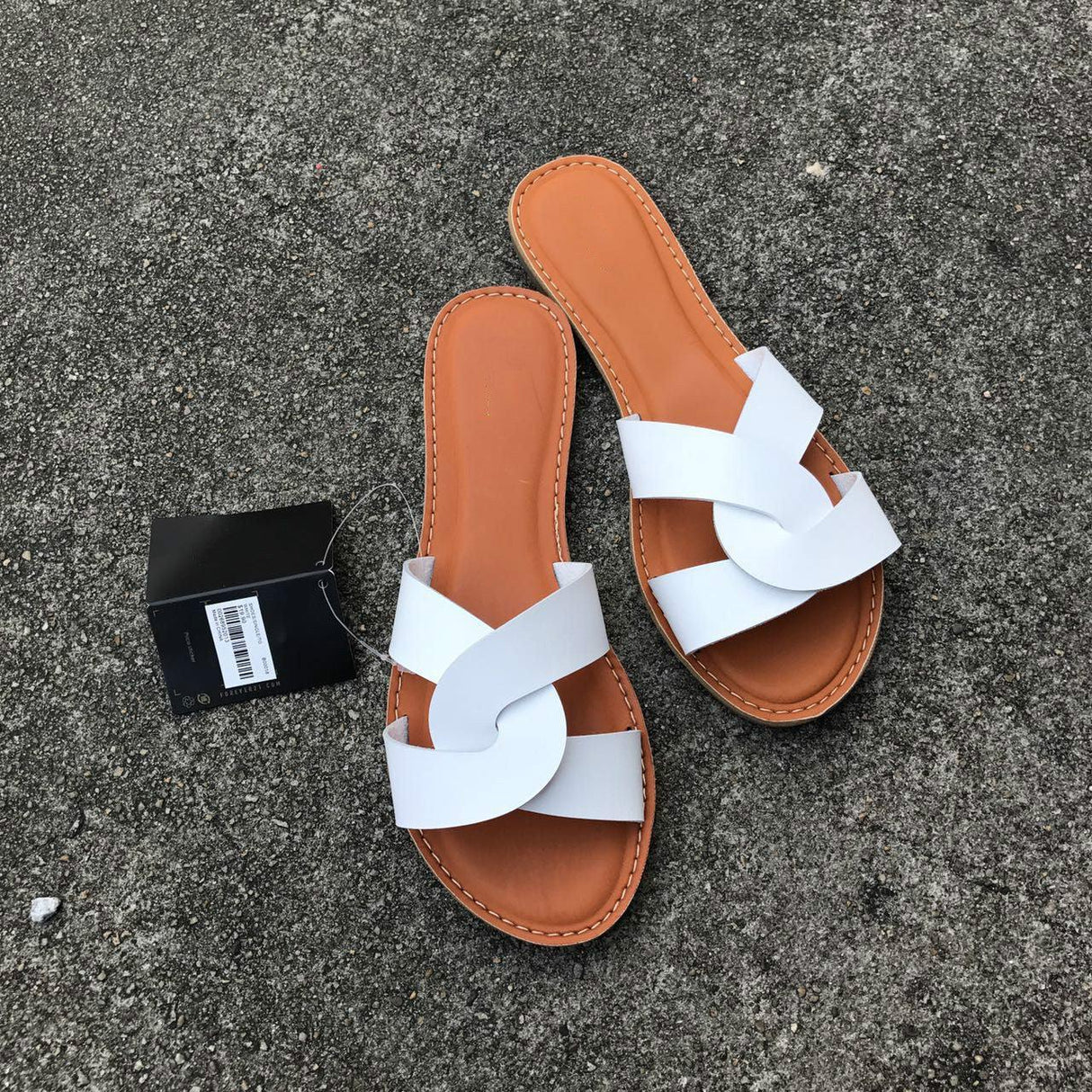 New Slides Women Summer Slippers Outdoor Summer Beach Shoes Fashion Slip-On Woman Slippers Leather Sandals Women's Flip Flops Leather Slide Beach Pool Slipper Sandals