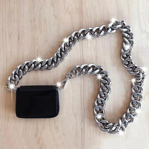 New Sparkling Thick Metal Chain Shoulder Bag Bike Wallet, Mini Bag, Coin Purse. Fashionable Women Pack Leather Crossbody Bags