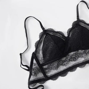 New Splendid French Style Lingerie Soft Bralette Deep V Lace Wireless Triangular Padded Cups Backless Bra