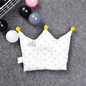 Newborn Baby Shaping Pillow Cute Crown Shape Backrest Cushion Anti-head Correction Bed Neck Support Pillows Baby Pillow Baby Bedding Air Mesh Organic Cotton Soft Baby Pillow Newborn Anti Flat Head Syndrome for Crib Cot Baby Pillow