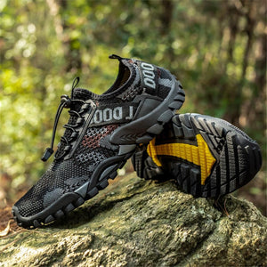 Quick Dry Men Sneakers Slip On Upstream Shoes Water Hiking Beach Surfing Shoes Sandals Barefoot Beach Sneakers Swim Boating Fishing Yoga Gym