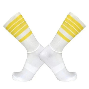 Stylish Summer  Breathable Cycling Socks For Men Anti Slip Seamless Sports Cycling Socks For Men Modern Design Running Sports Socks