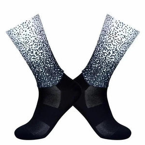 Stylish Summer  Breathable Cycling Socks For Men Anti Slip Seamless Sports Cycling Socks For Men Modern Design Running Sports Socks