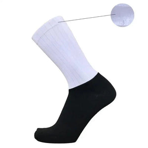 Stylish Summer  Breathable Cycling Socks For Men Anti Slip Seamless Sports Cycling Socks For Men Modern Design Running Sports Socks