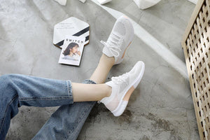 Summer Womens Shoes Mesh Light Breathable Sneakers Flats Casual Trainers Walking Shoes Sport Women Mesh Running Casual Slip On Flats Sneakers